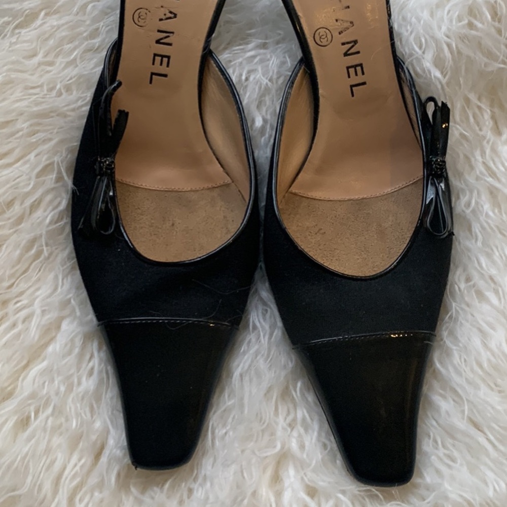 COPY - Vintage Chanel shoes